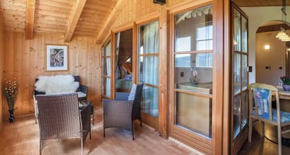 Apartment "Huanzhof Weißhorn" with Mountain View, Garden & Terrace