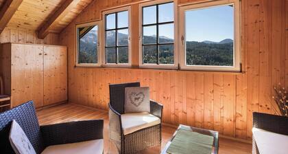 Ferienwohnung "Huanzhof Weißhorn" mit Bergblick, Garten & Terrasse