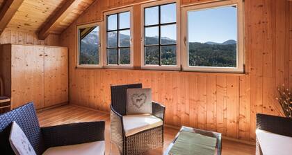 Appartement "Huanzhof WeiĂhorn" avec vue sur montagne, jardin et terrasse