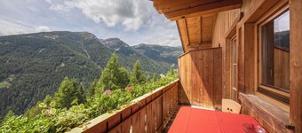 Vacation Apartment "Zirm - Wieserhof" with Wi-Fi; Pet-Friendly