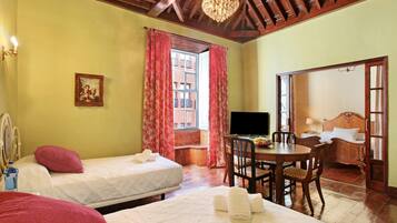 2 habitaciones, tabla de planchar con plancha y wifi gratis