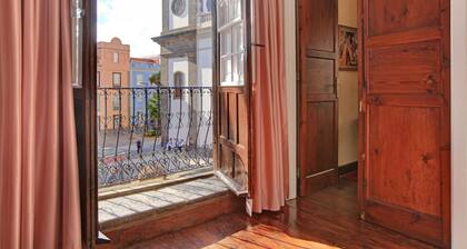 Apartmento El balcón de la Catedral with Mountain View, Balcony & Wi-Fi