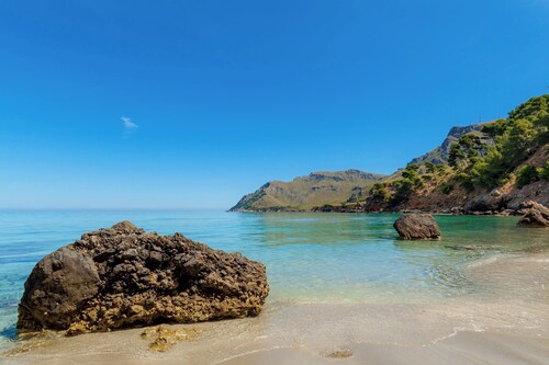 Ferienvilla "Villa Espacio" mit Meerblick, Garten, Pool, WLAN und Terrasse