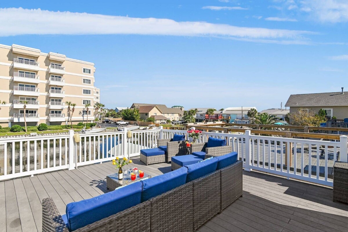 Photo 8 of Water Views!! Pets Welcome, 42' Private Boat Slip on Canal, 2 Kings, Walk 2 Private Beach, Townhome