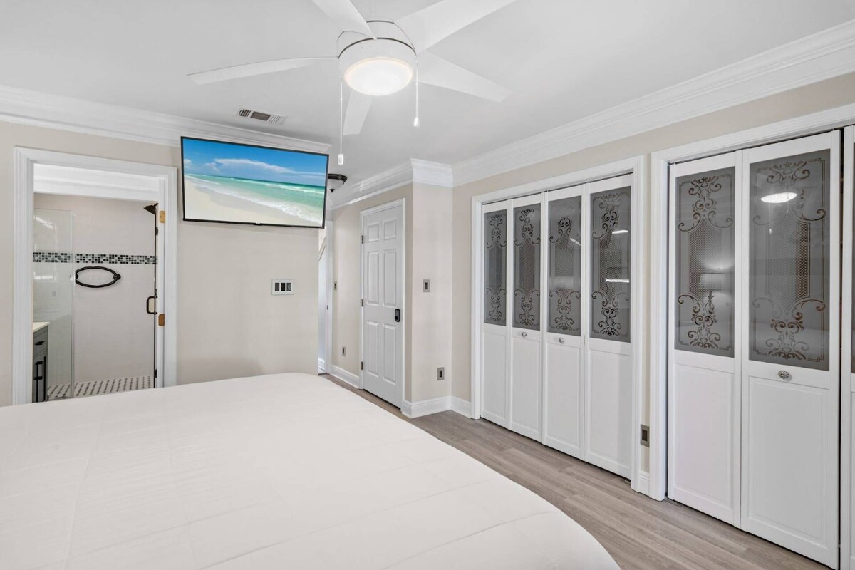 Photo 32 of Water Views!! Pets Welcome, 42' Private Boat Slip on Canal, 2 Kings, Walk 2 Private Beach, Townhome