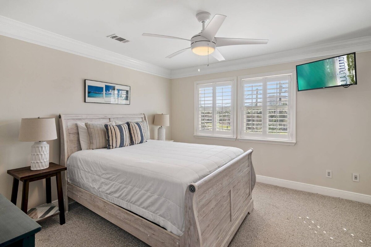 Photo 38 of Water Views!! Pets Welcome, 42' Private Boat Slip on Canal, 2 Kings, Walk 2 Private Beach, Townhome