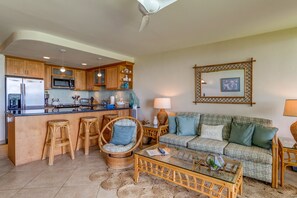 Televisión, reproductor de DVD y libros 