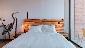 1 chambre, coffres-forts dans les chambres, fer et planche à repasser