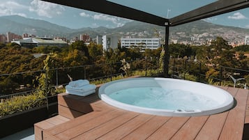 Idromassaggio all'aperto