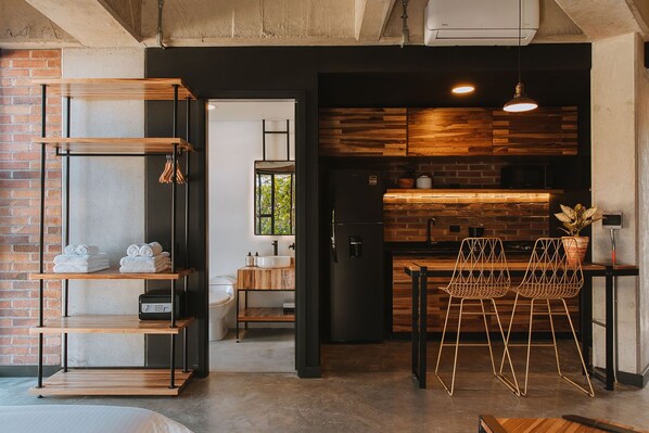 1 bedroom, in-room safe, iron/ironing board, free WiFi - Rustic & Modern Flat in the heart of Laureles with A/C (Medellín)