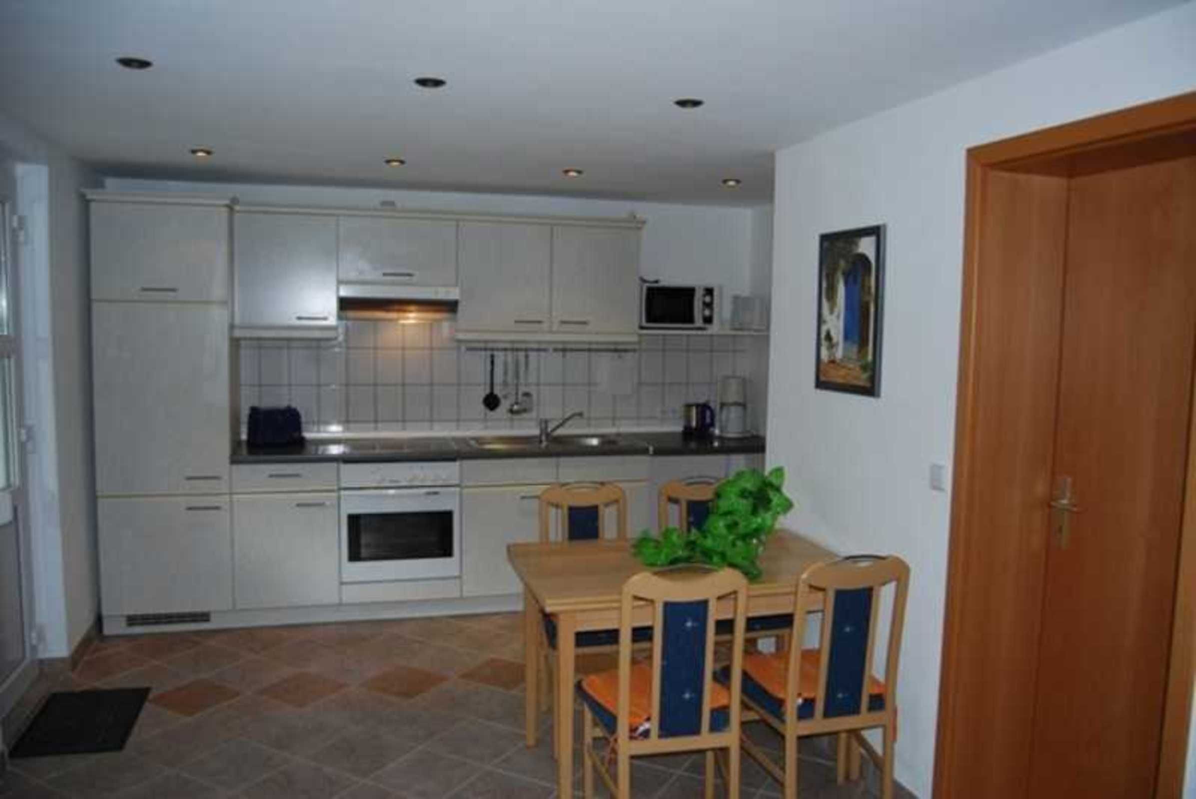 Kühlschrank, Mikrowelle, Ofen