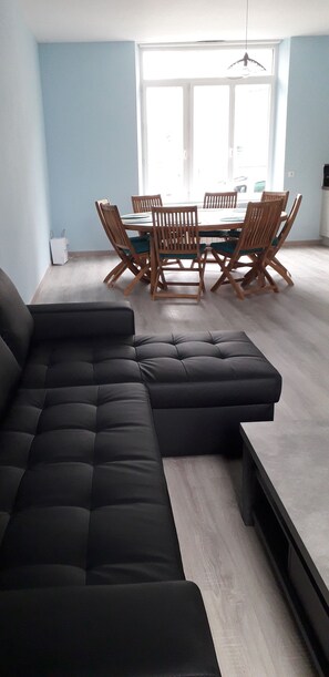 TV - Appartement Ensoleillé (Boulogne-sur-Mer)