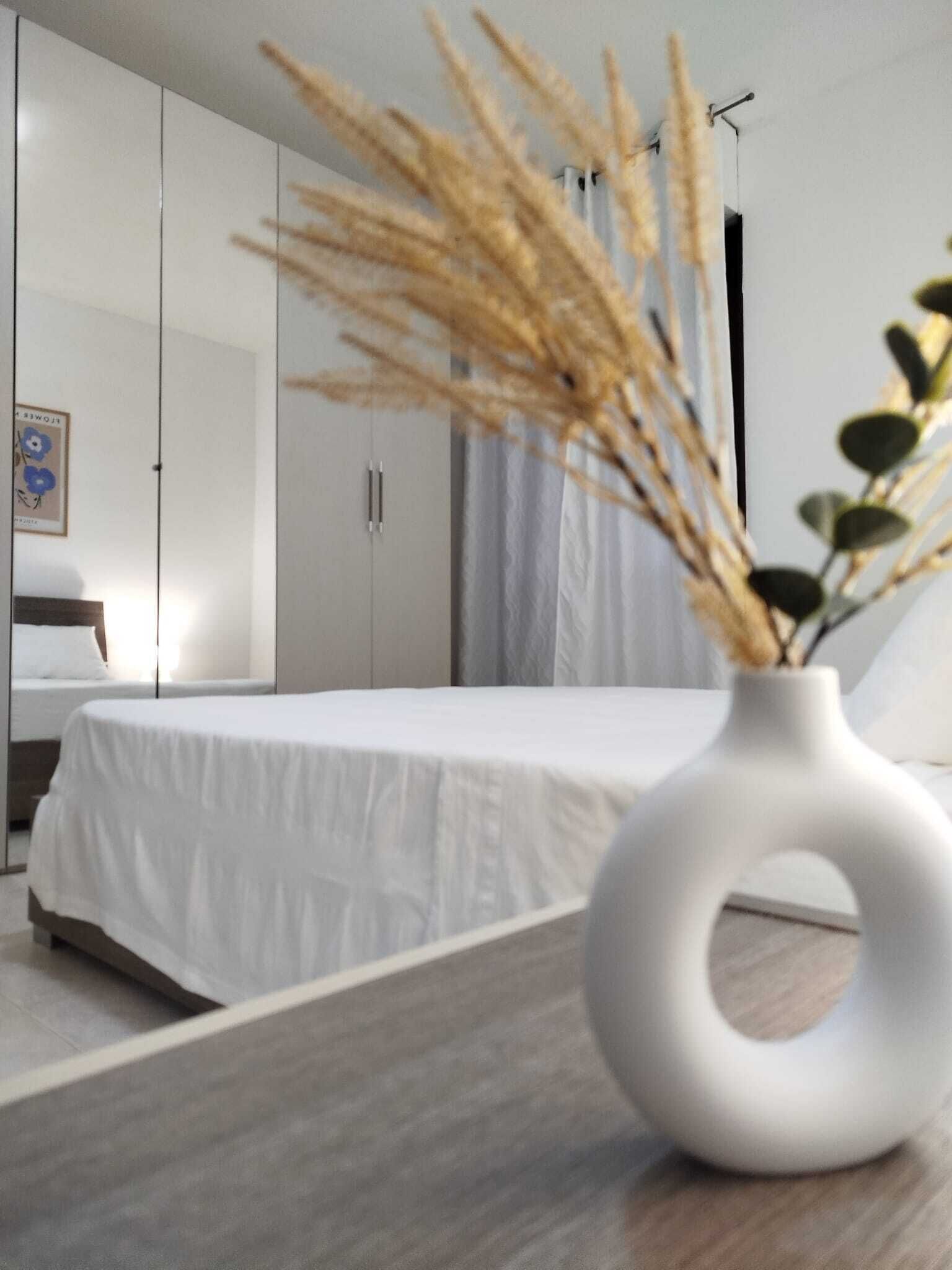 1 chambre, lit parapluie, draps fournis