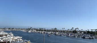 Relax & Recharge at Shore- mins to 2nd St & Beaches