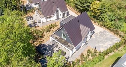 Villa in Texel near Beach and Nature Reserve