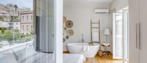 2 chambres, fer et planche Ă repasser, accĂšs au Wi-Fi (inclus)