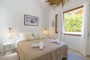 4 slaapkamers, een strijkplank/strijkijzer, wifi, beddengoed