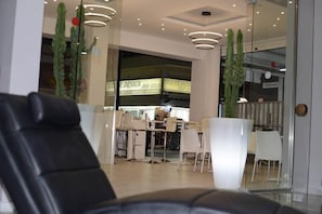 Vista frontal de la propiedad