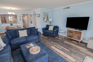 Fernseher, DVD-Player, Stereoanlage