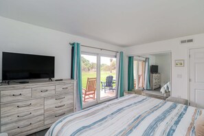 3 slaapkamers, een strijkplank/strijkijzer, wifi, beddengoed