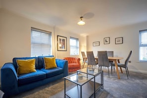 House | Living area | Flat-screen TV