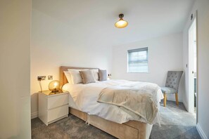 House | 3 bedrooms, iron/ironing board, free WiFi, bed sheets