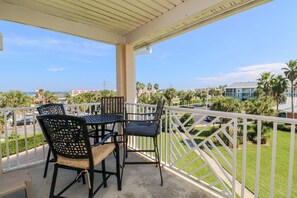 Outdoor dining - Seaside at Anastasia A301 (St Augustine)