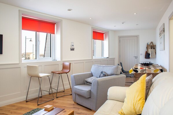 Appartement Standard, salle de bains privée, vue port | Bar lounge