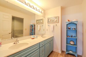 Bathtub, hair dryer, towels