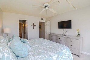 2 Schlafzimmer, BĂŒgeleisen/BĂŒgelbrett, kostenloses WLAN, BettwĂ€sche