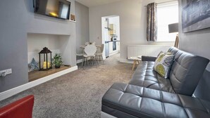 House | Living area | Flat-screen TV - Skyview (Whitley Bay)