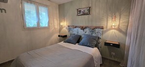 3 makuuhuonetta, silitysrauta/-lauta, vauvan matkasänky, ilmainen Wi-Fi