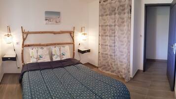 2 bedrooms, iron/ironing board, travel crib, free WiFi