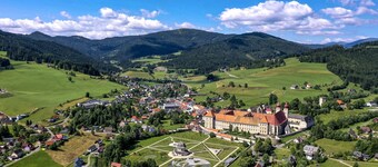 Holiday home for up to 3 people with gallery