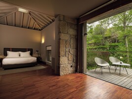 Casa do Rio | Frigobar, cofres nos quartos, espaço de trabalho para notebook