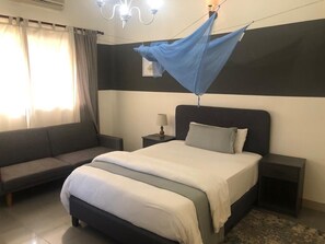 3 bedrooms, in-room safe, iron/ironing board, free WiFi