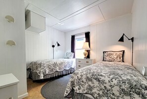 4 bedrooms, Internet, bed sheets
