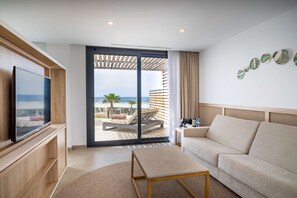Premium bedding, down duvets, in-room safe, desk - Barcelo Nura (Sant Lluis)