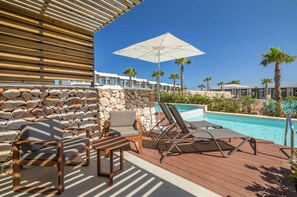 Premium bedding, down duvets, in-room safe, desk - Barcelo Nura (Sant Lluis)