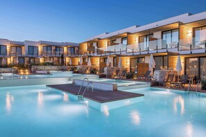 Seasonal outdoor pool - Barcelo Nura (Sant Lluis)