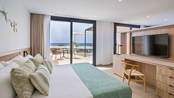 Premium bedding, down duvets, in-room safe, desk