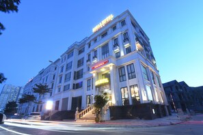 Fachada de la propiedad