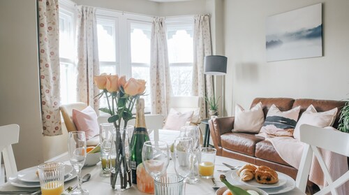 The Loft | 2BR Duplex | Central+Parking