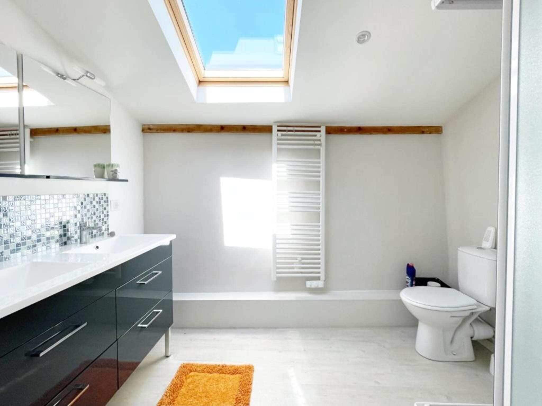 Een bad/douchecombinatie