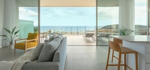 别墅 | 高档床上用品、羽绒被、记忆海绵床垫、客房内保险箱