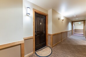 Interior - Overlooks Keystone Base Area, Short Walk to Lifts; Private Balcony with Views (Keystone)