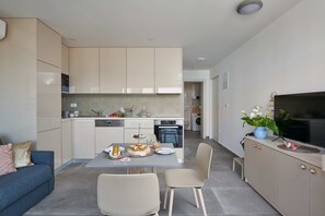 Apartment (One Bedroom Apartment with Balcony) | Private kitchen | Fridge - Irena Apartments (Konavle)