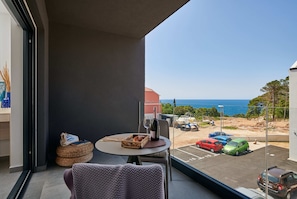 Apartment (One Bedroom Apartment with Balcony) | Ausblick vom Zimmer