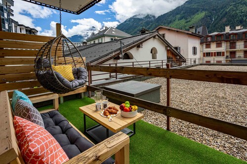 Concordia 7 apartment -  sleeps 4-6, three bedrooms, centre Chamonix,
