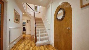 Unclassified image, 4 of 31, button - The View Old Coastguard Cottage (North Shields)